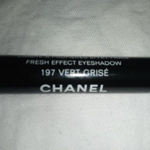 Chanel Stylo Eyeshadow me